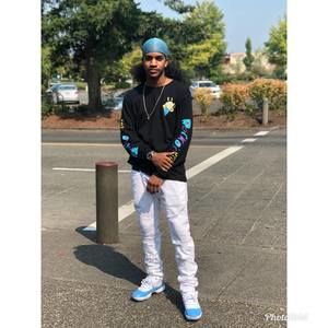 Meet your Posher, Ace